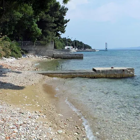 Gasthof By The Sea - 18319 *